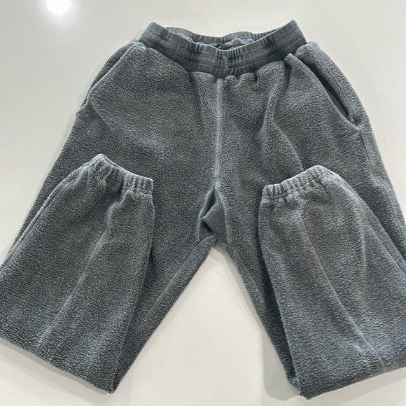 Cole Buxton, heavy weight fleece pants. Dark grey, 28” waist, 26” inseam. - Picture 6 of 6
